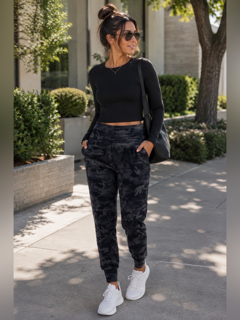 Gradual Jogger Pants Womens Size Medium Black Gray Camo Print Pull On